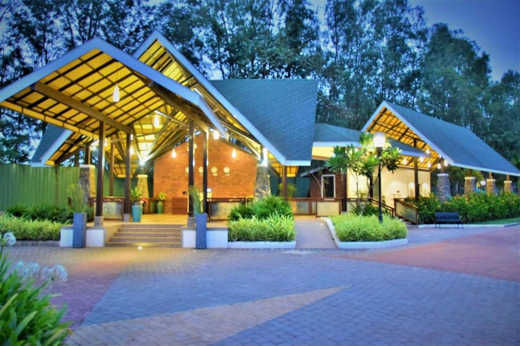  Fazlani Natures Nest- The Wellness Retreat