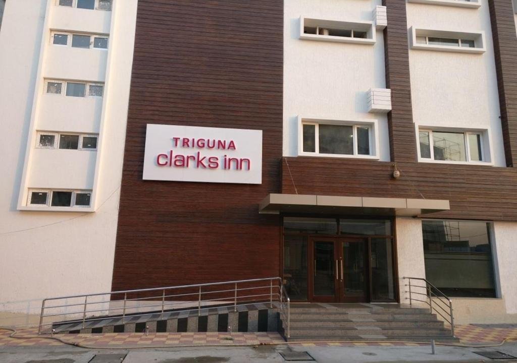 Triguna Clarks Inn Kurnool