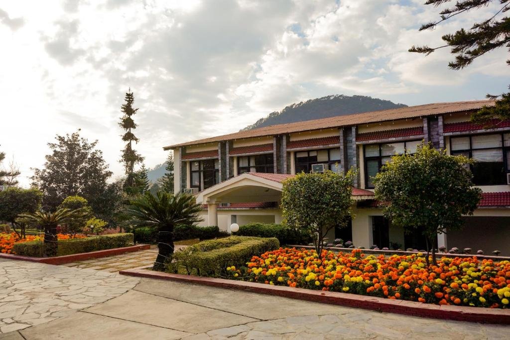 Country Inn Nature Resort, Bhimtal