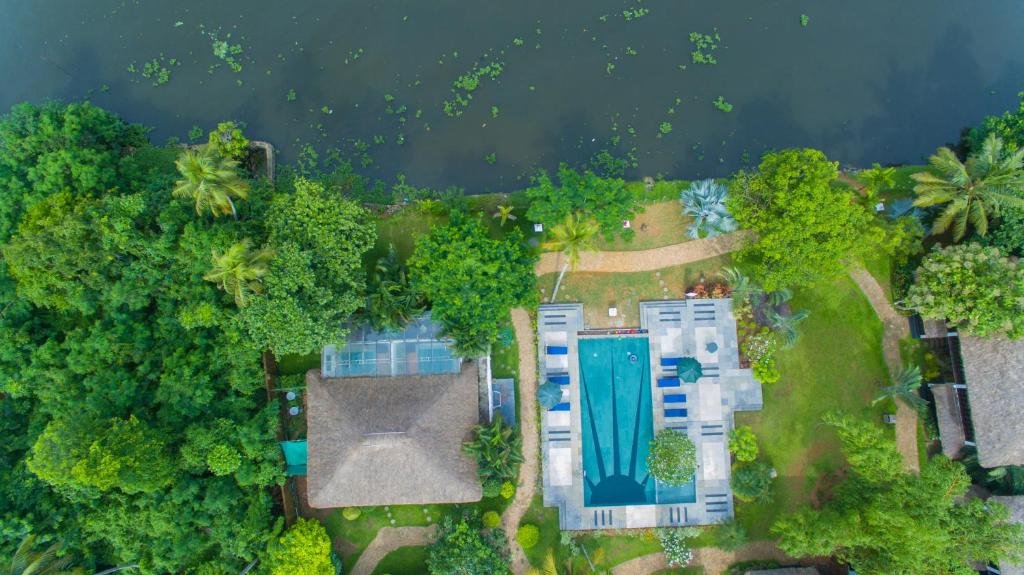 DESHADAN BACKWATER RESORT